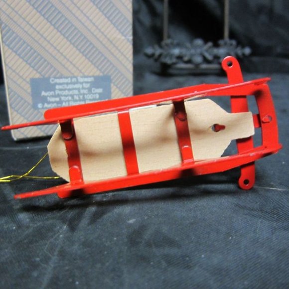 VINTAGE 80'S AVON TEDDY BEAR ORNAMENT COLLECTIBLE, TEDDY ON SLED W/ORIGINAL BOX - Picture 8 of 8